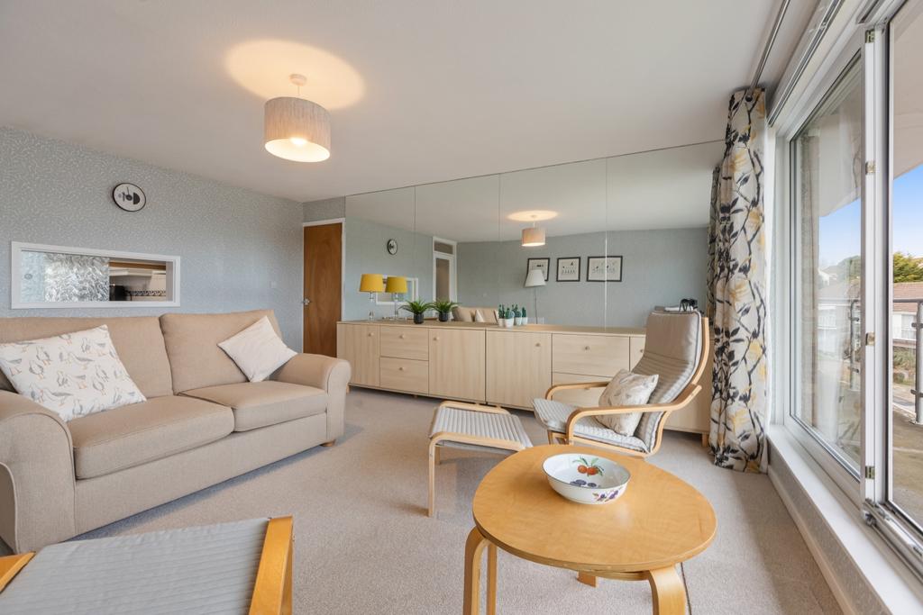 A07 - 1 A Silverbridge Close Paignton - 250113