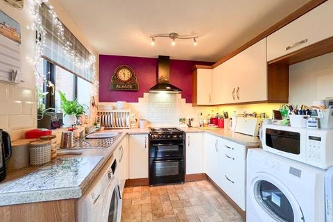 3 bedroom end of terrace house for sale, Scholars Gate, Burntwood, WS7 9EE