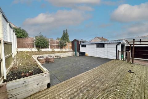 2 bedroom detached bungalow for sale, Bryn Marl, Llandudno Junction