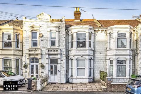 2 bedroom flat for sale, Laburnum Grove, Portsmouth