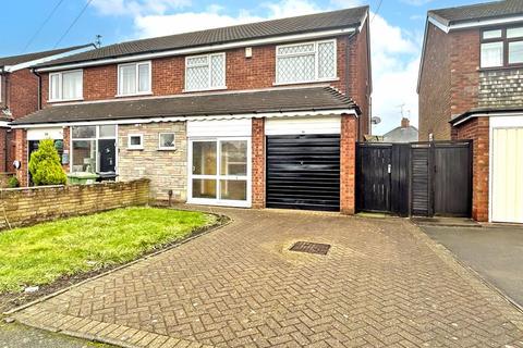 3 bedroom semi-detached house for sale, Broadwaters Road, Wednesbury