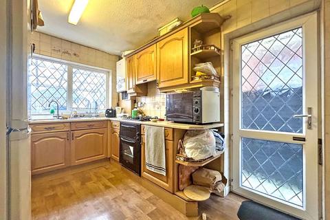 3 bedroom semi-detached house for sale, Broadwaters Road, Wednesbury