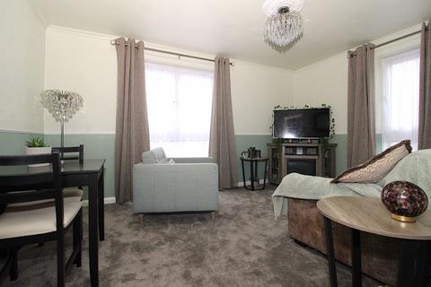 1 bedroom flat for sale, Elizabeth House, Treyamon Road, Walsall, WS5 3EA