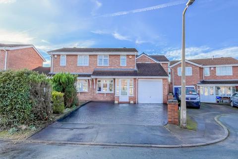 3 bedroom semi-detached house for sale, Snipe Close, Wolverhampton