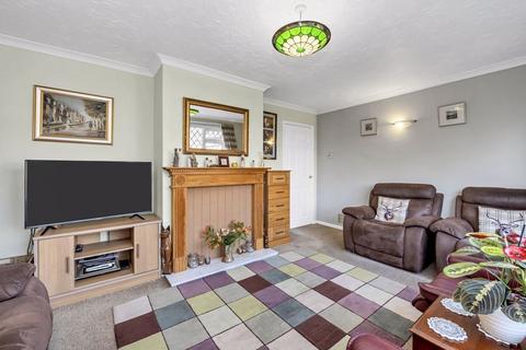 3 bedroom semi-detached house for sale, Huntingfield Road, Bury St. Edmunds