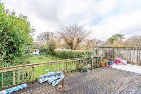 3 bedroom semi-detached house for sale, Broyle Road, Chichester