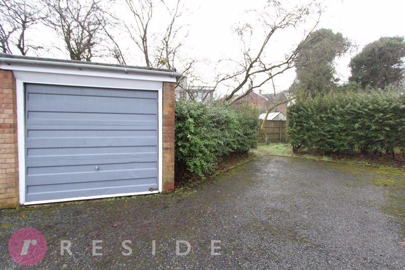 Garage / Additional