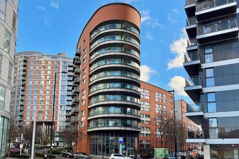 3 bedroom apartment to rent, Fairmont Ave, Canary Wharf E14