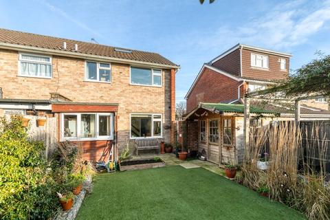 3 bedroom semi-detached house for sale, Orchard Way, Addlestone.