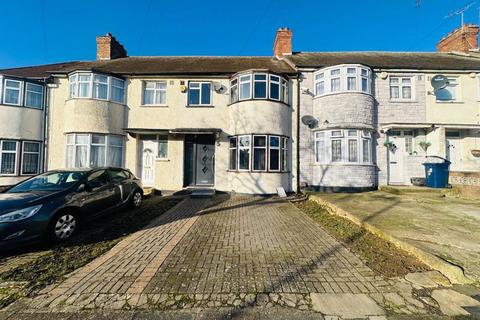 3 bedroom terraced house for sale, Bycroft Road, Southall