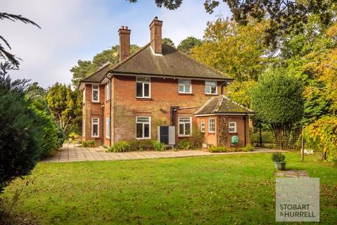 4 bedroom detached house for sale, Happisburgh Road, North Walsham NR28