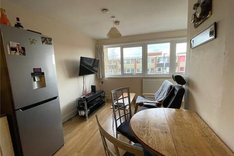 1 bedroom apartment for sale, High Street North, Bedfordshire LU6