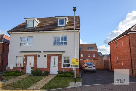 4 bedroom semi-detached house for sale, Buckle Way, Norwich NR13