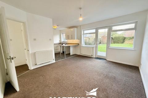 3 bedroom semi-detached bungalow to rent, Elms Drive, Chelmsford