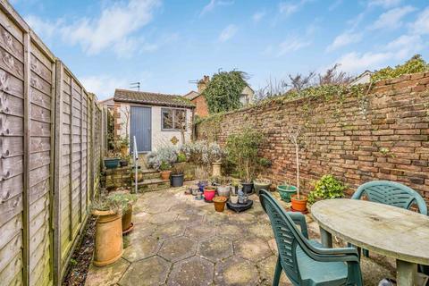 2 bedroom end of terrace house for sale, Napier Road, Southsea