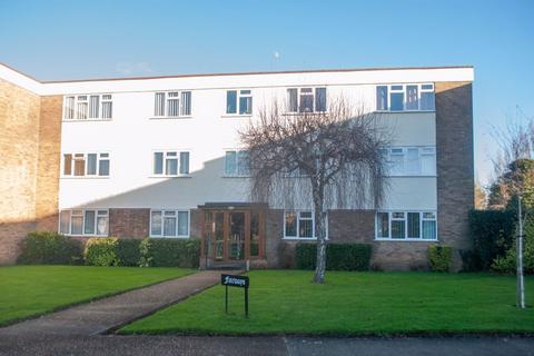 2 bedroom apartment for sale, Wyatts Drive, Southend-On-Sea SS1