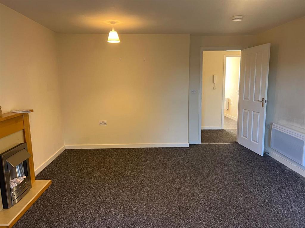 20-Clough-Close-Lounge-2.jpg