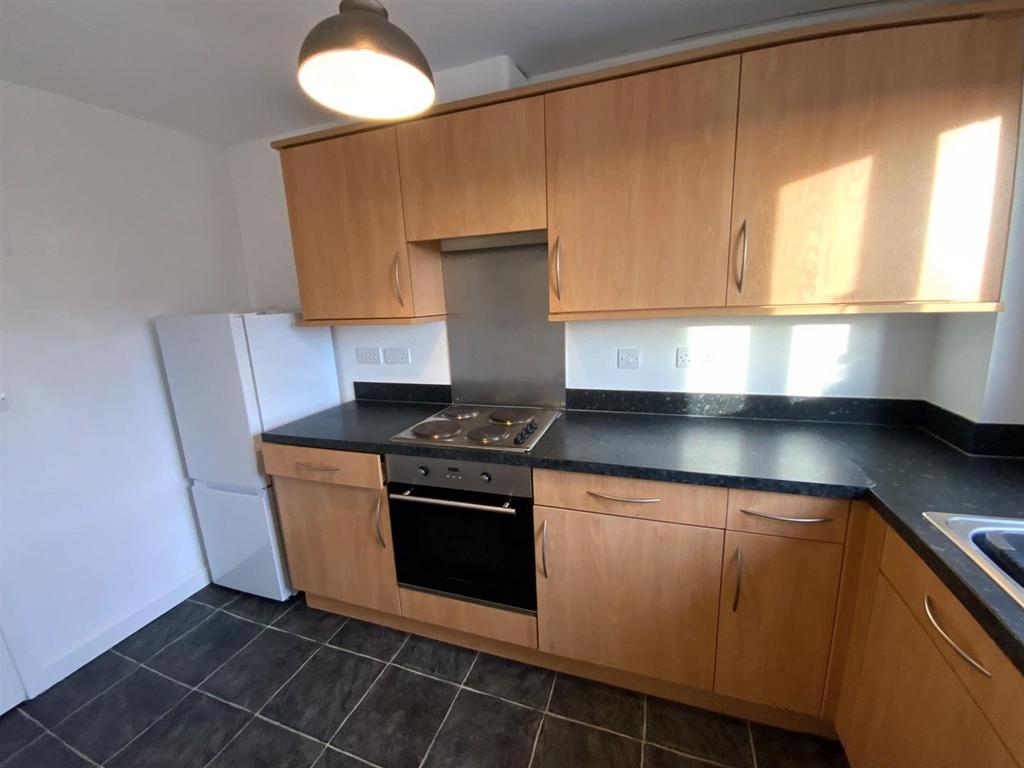24-Clouse-Close-Kitchen.jpg