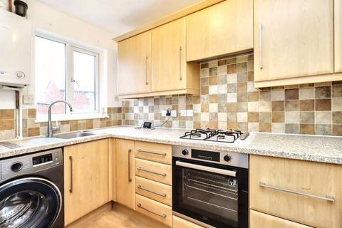 2 bedroom terraced house to rent, Baker Close, Clevedon