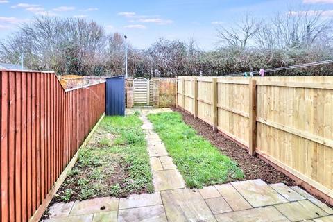 2 bedroom terraced house to rent, Baker Close, Clevedon