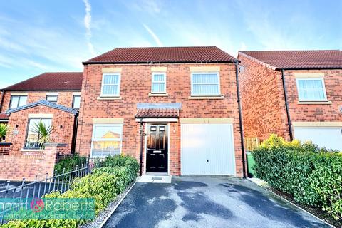 3 bedroom detached house for sale, Kingfisher Drive, Easington Lane, Houghton le Spring, Tyne and Wear, DH5