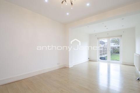 4 bedroom semi-detached house to rent, Preston Drive, Bexleyheath DA7