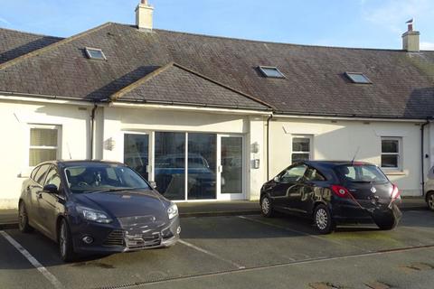 2 bedroom apartment to rent, Catchfrench Crescent, Liskeard PL14