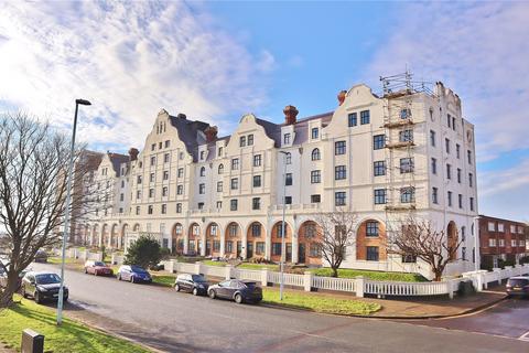 2 bedroom flat for sale, Grand Avenue, Worthing, West Sussex, BN11