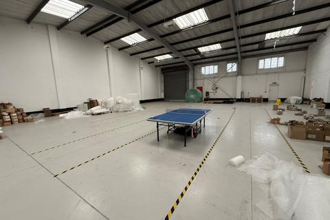 Industrial unit to rent, Trans Pennine Trading Estate, Rochdale OL11