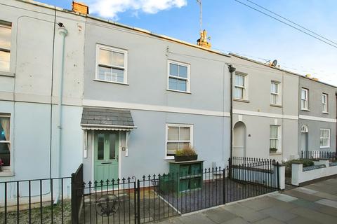 3 bedroom terraced house for sale, Naunton Crescent, Cheltenham GL53