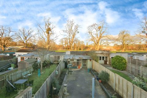 3 bedroom terraced house for sale, Naunton Crescent, Cheltenham GL53