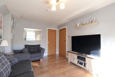 3 bedroom end of terrace house for sale, Glentanar Drive, Moodiesburn, G69 0HW