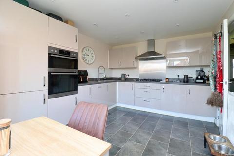 5 bedroom detached house for sale, Coalfield Grove, Aylesham, Canterbury, Kent, CT3 3FX