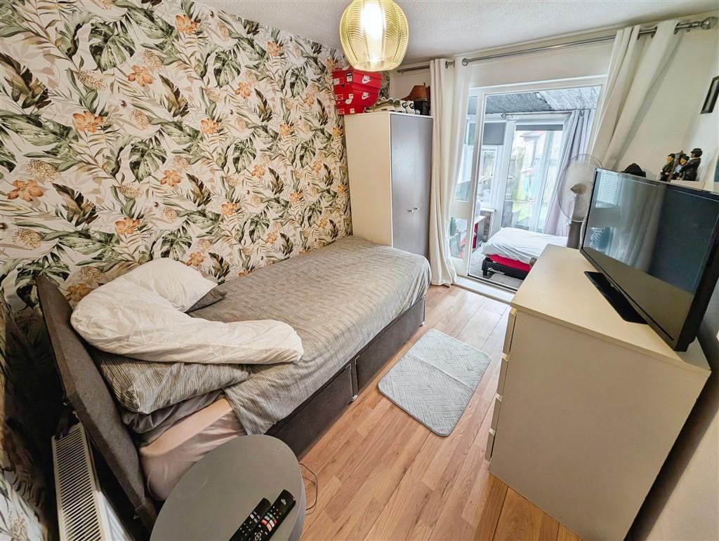 Bedroom Two/Study