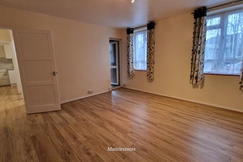 2 bedroom flat to rent, The Woodlands, North Finchley, High Road, N12