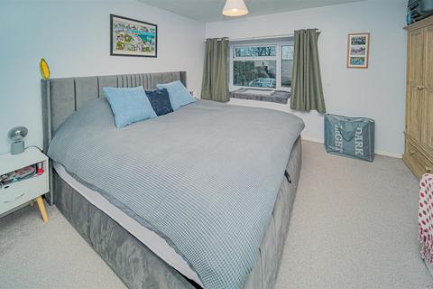 21 Beverley Close, Bowerhill, Melksham, SN12 6UA