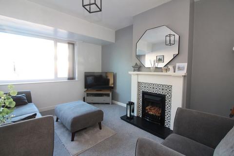 6 Beeches Close, Kingswinford, DY6 8ES