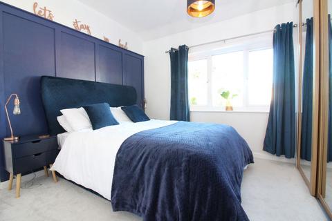 6 Beeches Close, Kingswinford, DY6 8ES