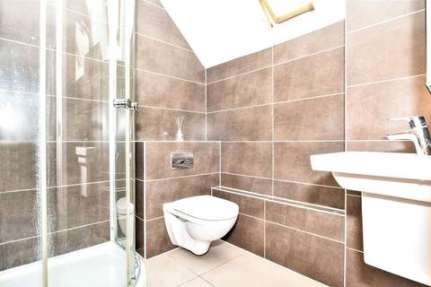 2 bedroom apartment for sale, Wiltshire Place, Wokingham, Berkshire