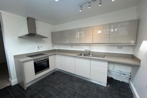 3 bedroom terraced house to rent, Davenport Terrace, Hinckley