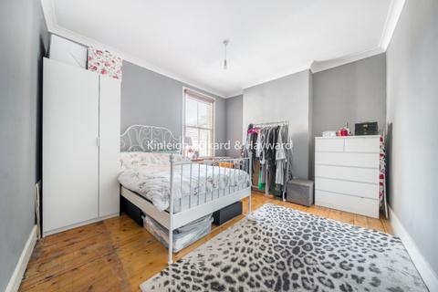 3 bedroom flat to rent, Albert Road Alexandra Park N22