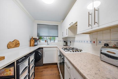 1 bedroom maisonette for sale, Norton Road, Berkshire RG40