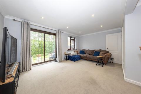 22 Ennismore Green, Luton, LU2 8UP