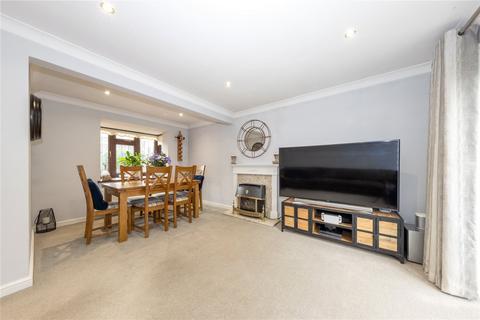 22 Ennismore Green, Luton, LU2 8UP