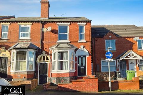 2 bedroom semi-detached house to rent, King Street, Lye, Stourbridge