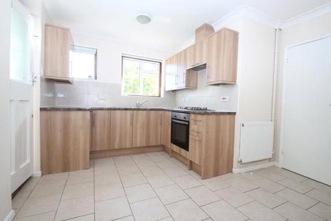 3 bedroom bungalow to rent, Ernest Road, Wivenhoe, Essex, CO7