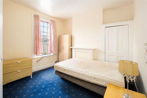 3 bedroom terraced house for sale, Warwick Road, Stratford, London, E15