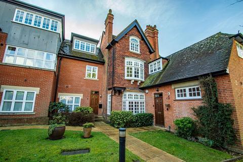 undefined, Court Gardens, Goring On Thames RG8