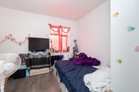 55 Nightingale Road, Carshalton, SM5 2DH