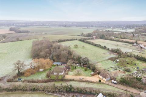 3 bedroom detached house for sale, Eythrope Road, Aylesbury HP17